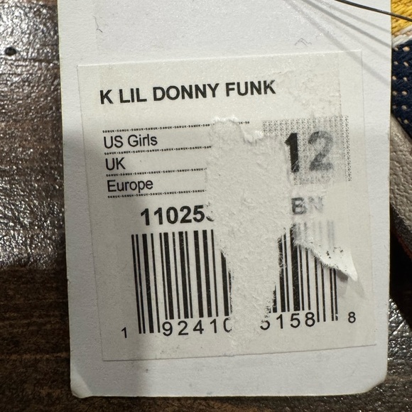 SANUK Girls Sidewalk Sufer LIL DONNY FUNK
 - Slip On Shoe - Picture 3 of 4